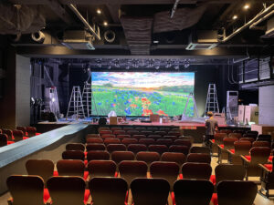 【東京都新宿区】歌舞伎町劇場｜屋内型LEDビジョン導入事例（MIFシリーズ）